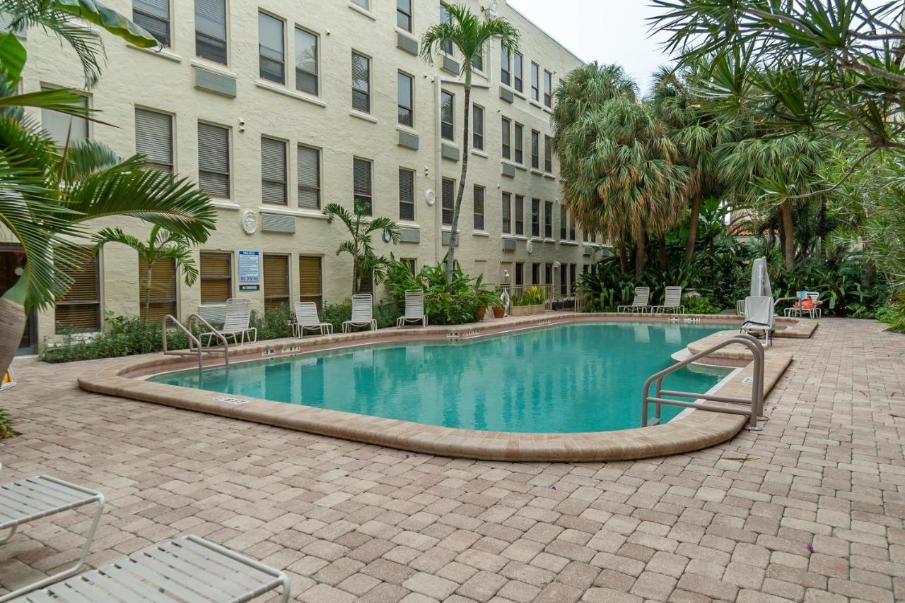 Palm Beach Island Condominiums מראה חיצוני תמונה