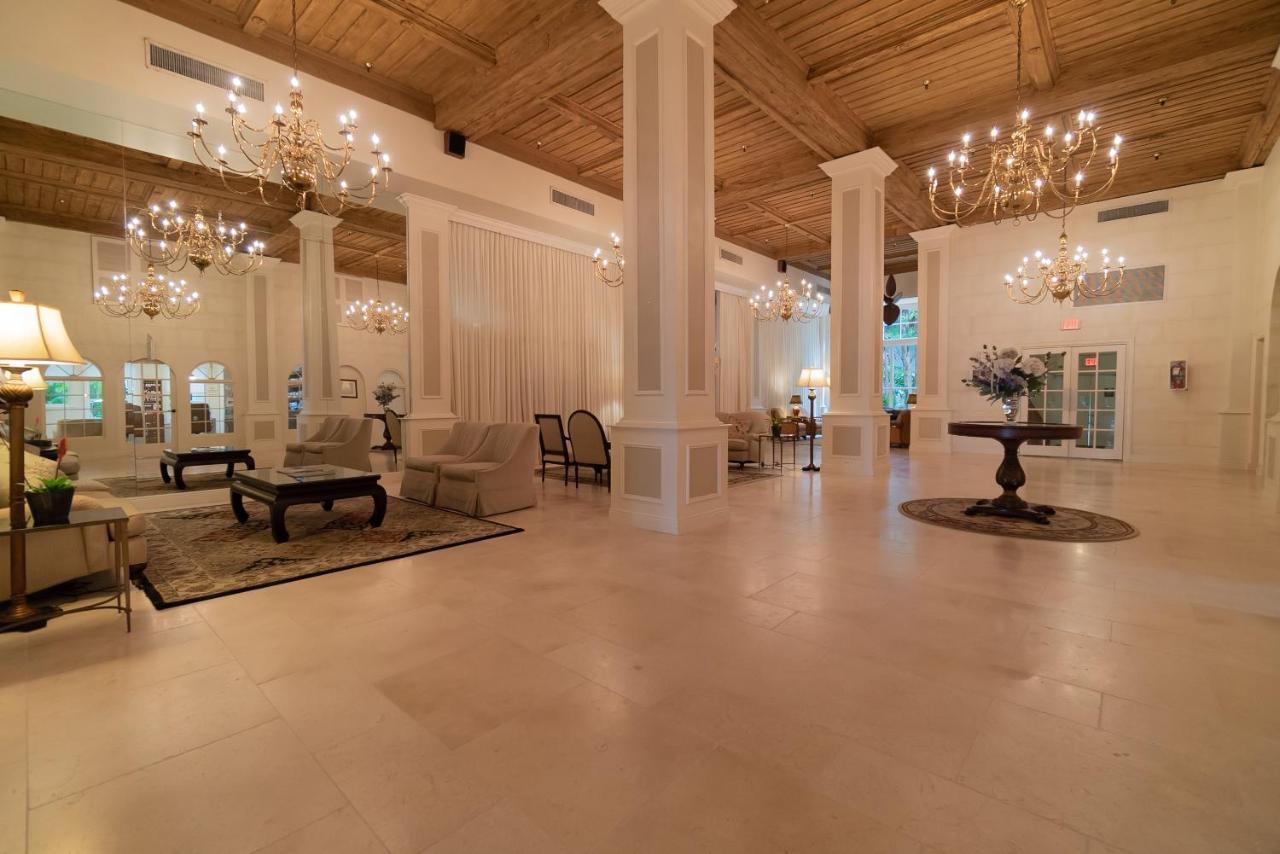Palm Beach Island Condominiums מראה חיצוני תמונה
